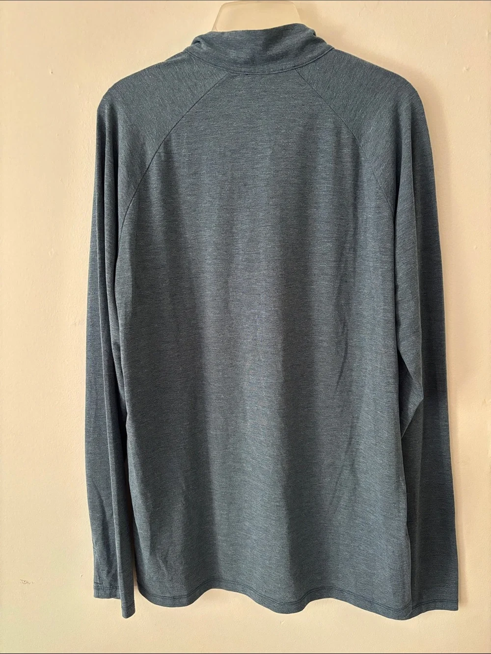 The North Face Men's Wander 1/4 Zip Performance Pullover in blue heather Large